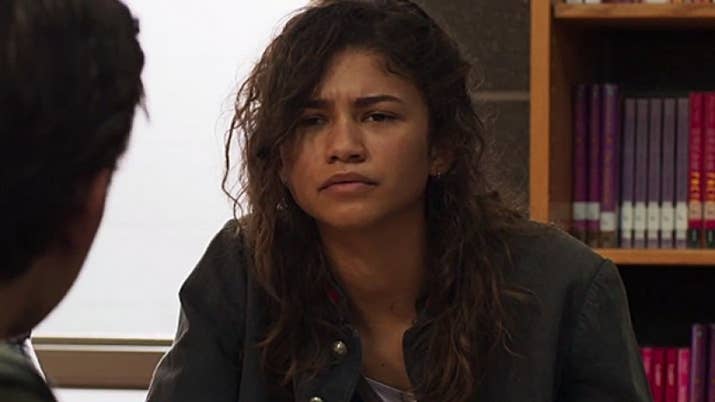 Al final de la película el personaje de Michelle aclara que le gusta que le digan MJ. Las iniciales son una referencia a Mary Jane, el principal interés romántico de Peter Parker. Los productores aclararon que Michelle no es Mary Jane, pero las iniciales dan una pista de cuál será su dinámica con Peter.
