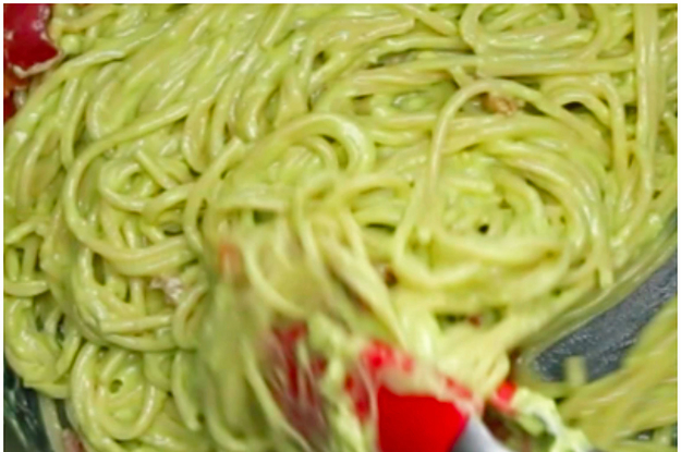 Ces Pates Carbonara A L Avocat Sont Vraiment Parfaites Pour Un