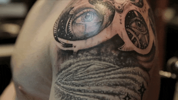 Watch someone get three tattoos at different price points to see which price is worth the pain.Check out This Guy Got An $80 Tattoo, A $400 Tattoo, And An $875 Tattoo To See If It Was Worth It for more.