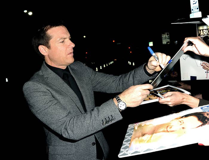 47 Left Handed Celebrities That Will Make You Wish You Were A Lefty