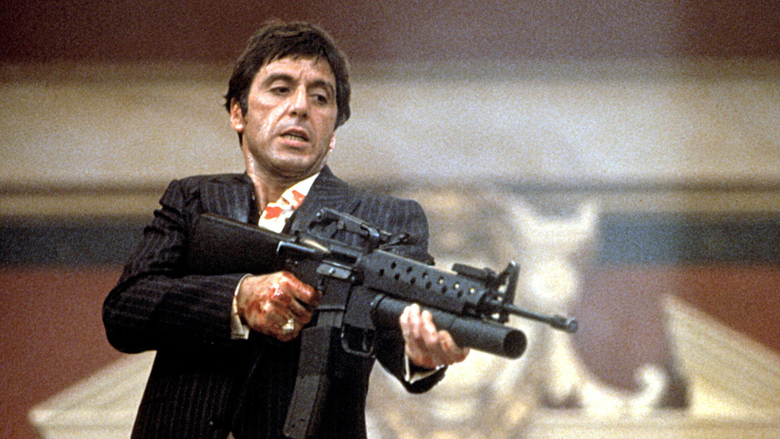 La historia de un gángster cubando en Miami. A un amigo tuyo le flipó la escena de "Say hello to my little friend". ¿Te pica la curiosidad? Puedes verla (y, oye, tal vez descubras que hay bastante más). En IMDB tiene un 8,3 (105 de 250) y en Rotten Tomatoes, un 82% (un 93% para los usuarios).