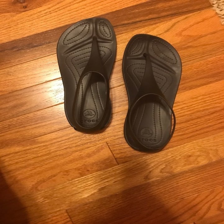 comfy sandals for flat feet