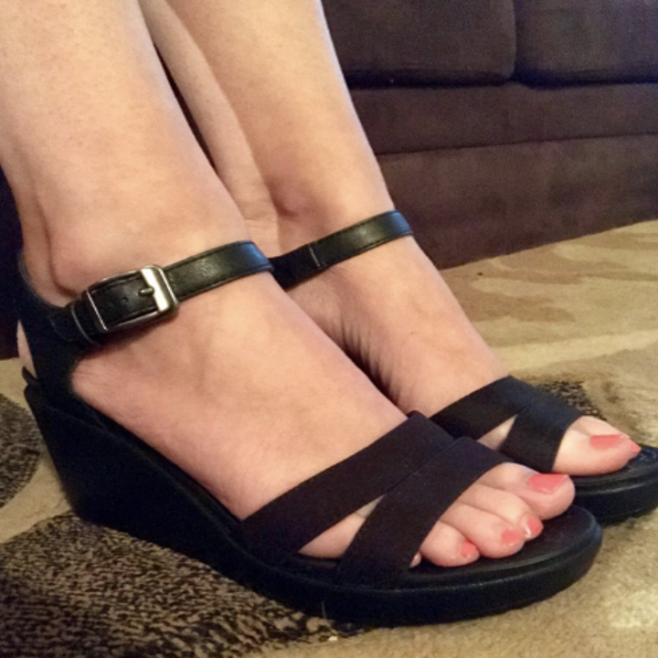 best sandals for flat feet mens