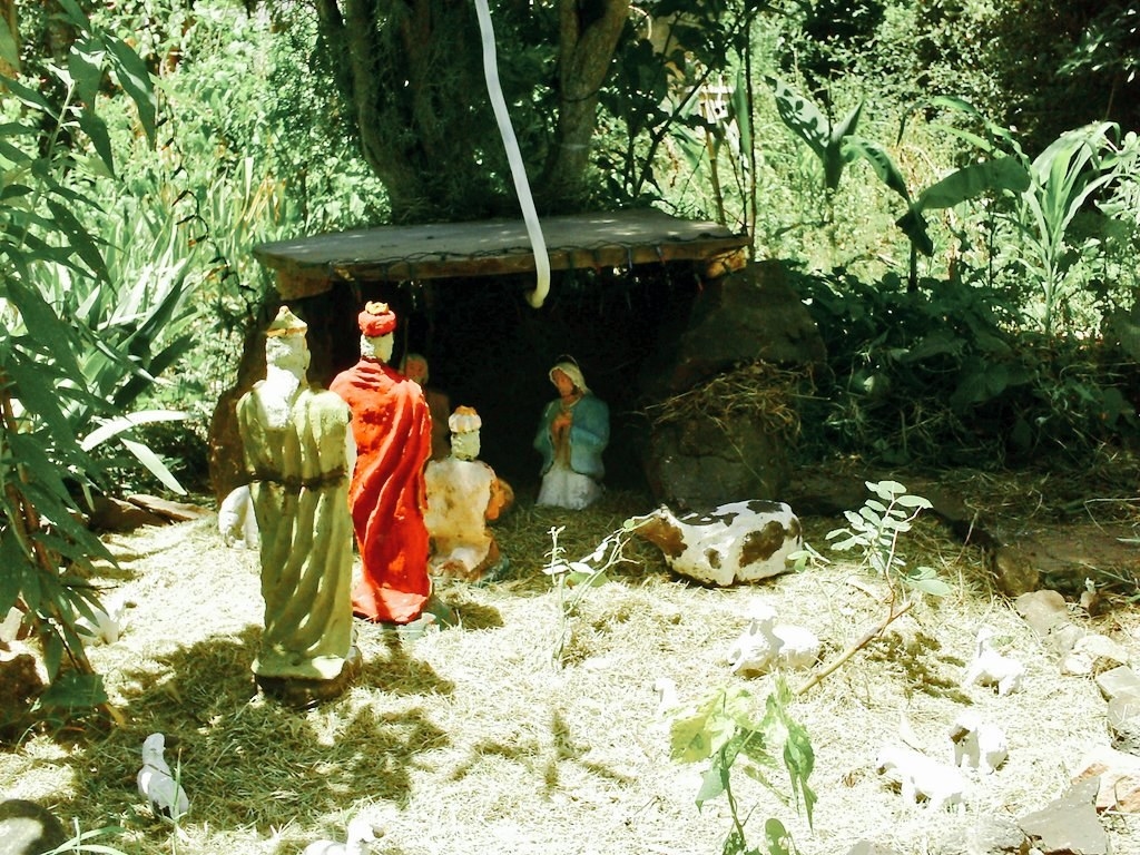 Emanuel Martínez And His First Edition Of The Birth Of Christ In Clay In 2007