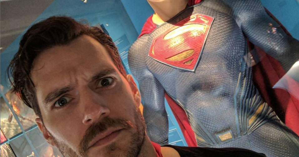 Henry Cavill S Mustache Will Have To Be Erased From Justice League