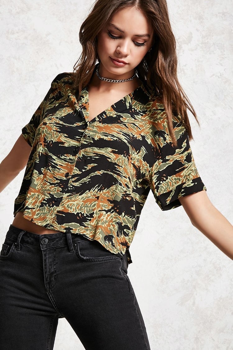 27 Crop Tops You'll Want To Add To Your Closet Immediately