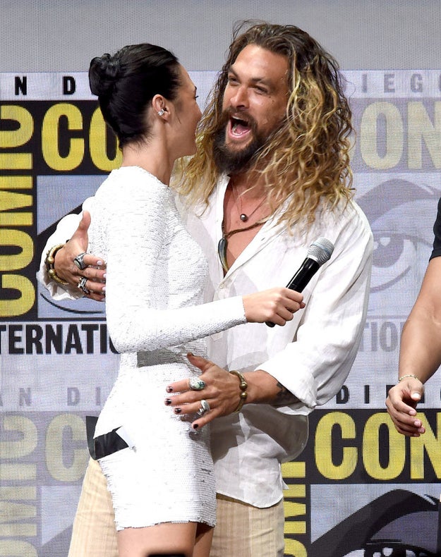 Yes, at Comic Con, Gal was walking on stage for her Justice League Panel. But there was something on her butt.