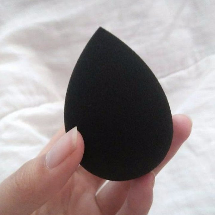 17 Beauty Blender Dupes That Are Actually Worth Buying