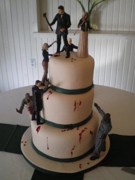 As someone who preferred Buffy and Spike, I'm feeling personally offended that all the Bufffy themed cakes seem to be Buffy and Angel