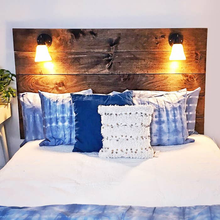 $150 DIY Lamp Headboard Is Perfect For Book Lover