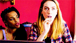 À la fin de la saison 2, Nomi et Amanita se demandent en mariage EN MÊME TEMPS parce qu'elles sont trop parfaites pour ce monde et qu'on ne les mérite pas. Alors s'il y a bien un truc qu'on veut voir dans ce dernier épisode, c'est leur mariage, qui sera sans doute tout aussi beau et attendrissant que le reste de leur relation.