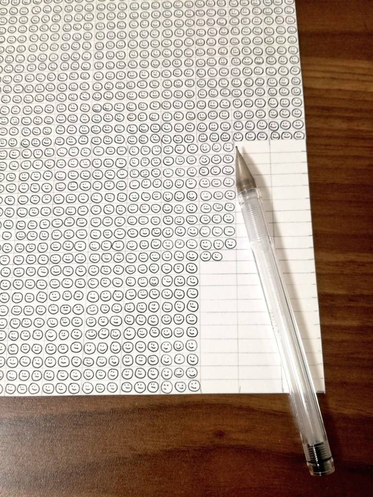 2万9249 ボールペンのインクがなくなるまでスマイルを描いた自由研究 ネットで話題