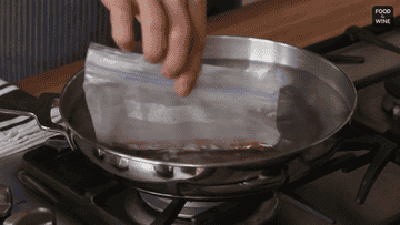 14 Hacks Using Ziploc Bags That'll Actually Make Cooking Easier