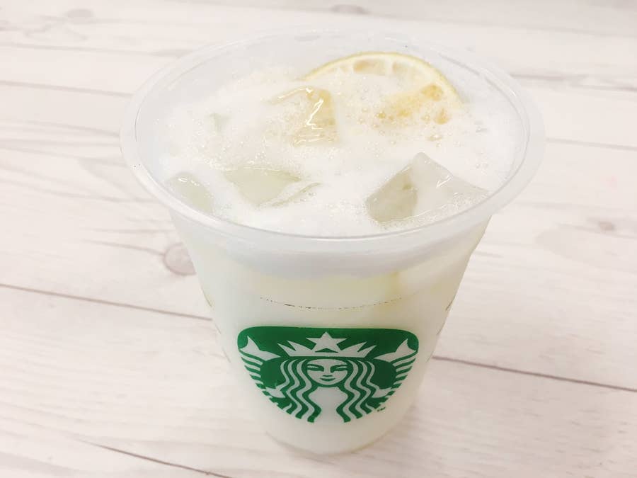 スタバで 高級なカルピス 味のドリンクをオーダーする裏ワザ