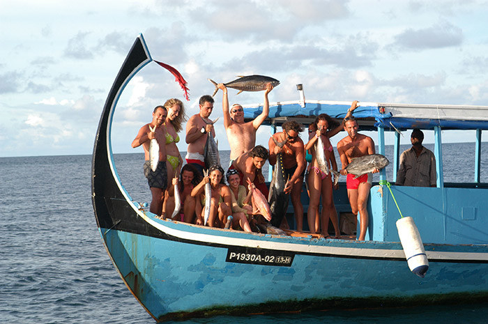 How does reeling in your own dinner sound? An exciting excursion, traditional hand-line fishing is famous in the Maldives and is an entertaining evening excursion you cannot miss.