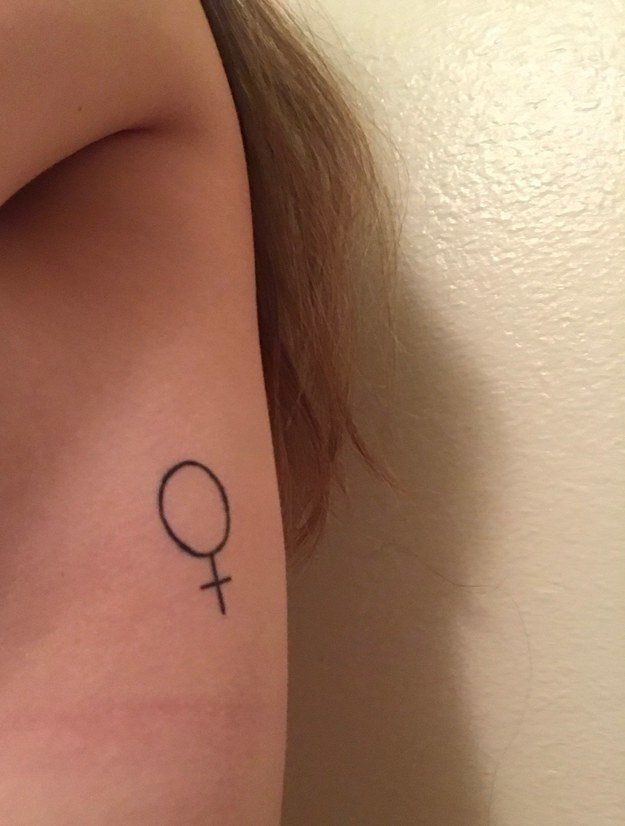 Minimal Venus symbol | Feminist tattoo, Venus tattoo, Hand poked tattoo