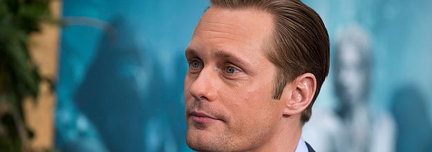 I Think Alexander Skarsgard Is Secretly On Instagram And I M Having Heart Palpitations Bill skarsgård was born on august 9, 1990 in vällingby, sweden as bill istvan günther skarsgård.