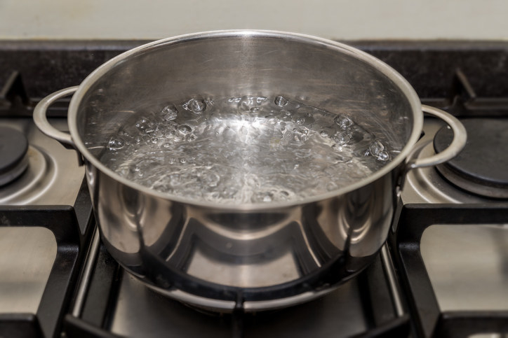 Do You Cover Noodles When Boiling?