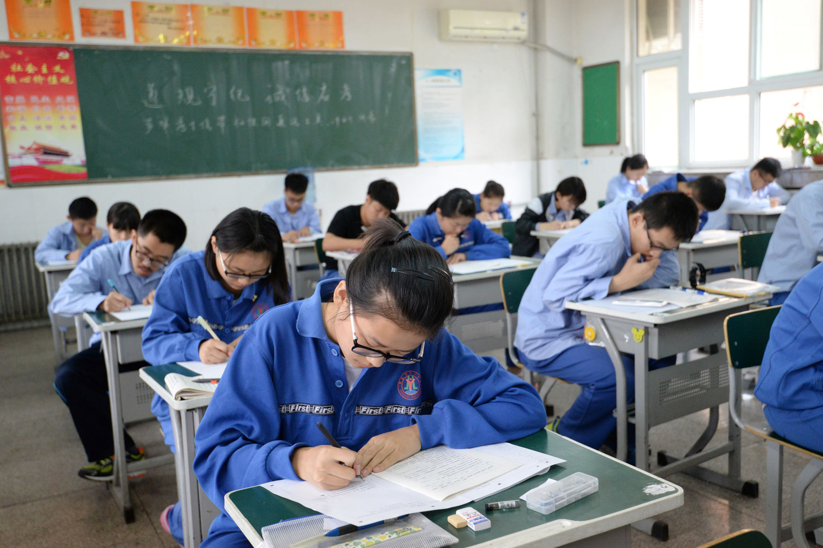 more-chinese-students-are-coming-to-us-high-schools-to-get-into