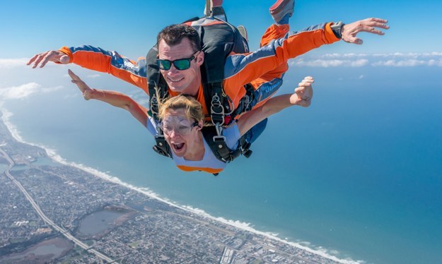 Sky diving
