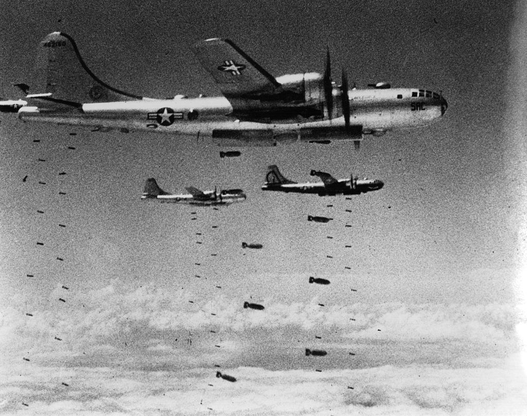 B-29 64都市を焼く : 1944年11月より1945年8月15日まで