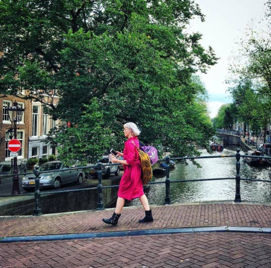 They connect the city's 165 canals.