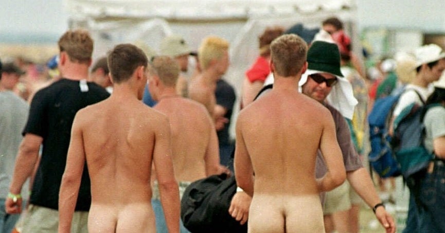 36 Pictures That Show What A Huge Shit Show Woodstock 1999 Really Was.