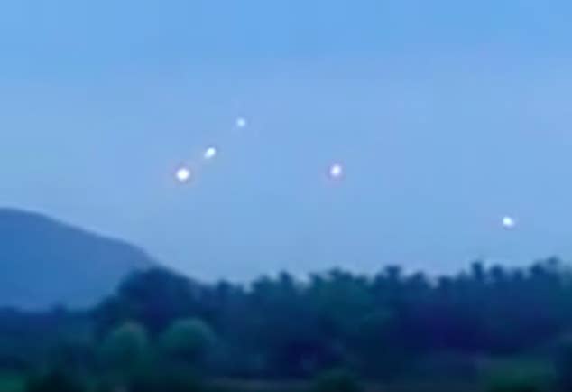 The Kongka La Pass is situated on the Indo-China border, and has become infamous for its multiple sightings of eerie lights and flying objects in the sky. The myth has only been perpetuated by the fact that the area is not physically patrolled by the armies of either side, and is unpopulated enough for a base to exist without detection.