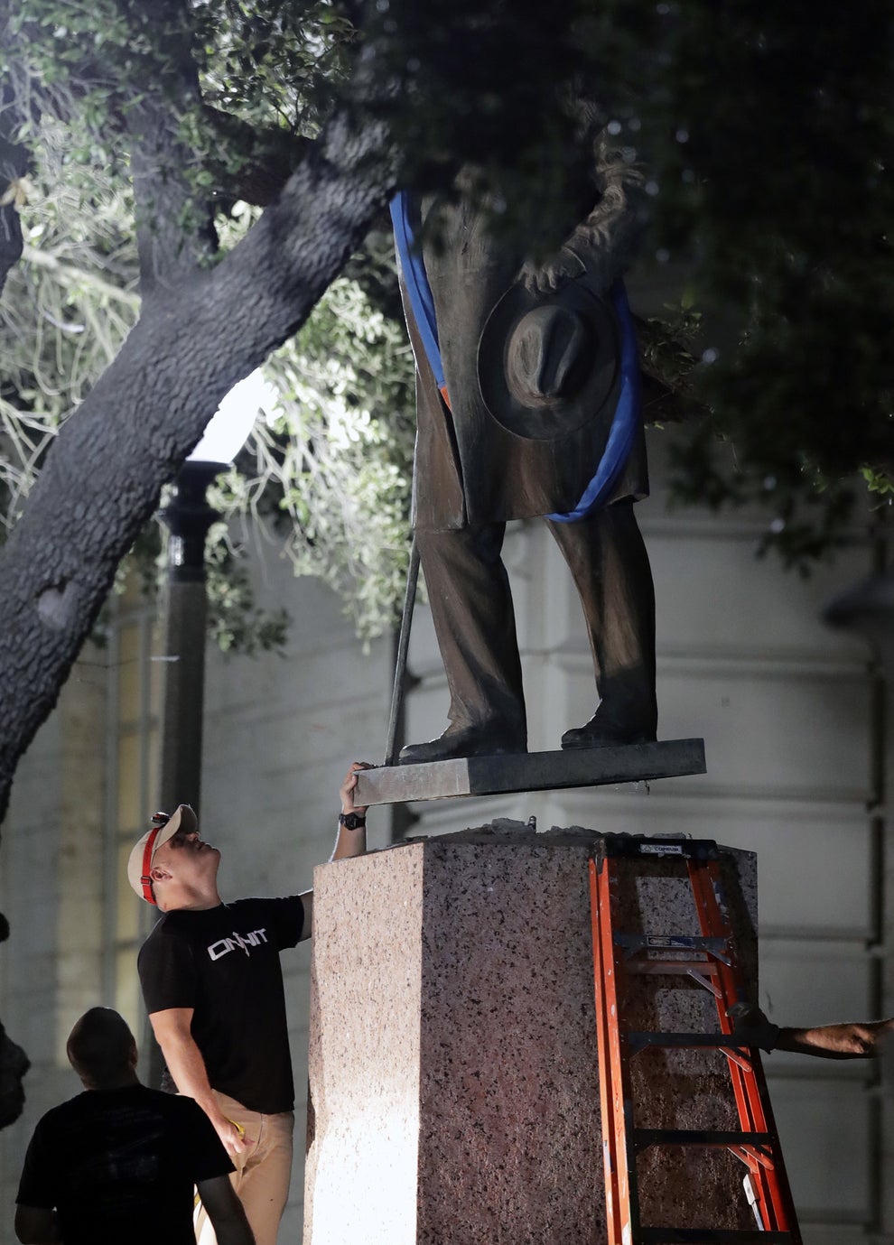 The University Of Texas At Austin Took Down Four Confederate Statues In