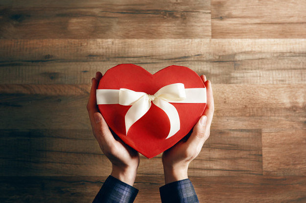 Say Goodbye To Valentine's Day Struggles With Our Gift Guide Newsletter!