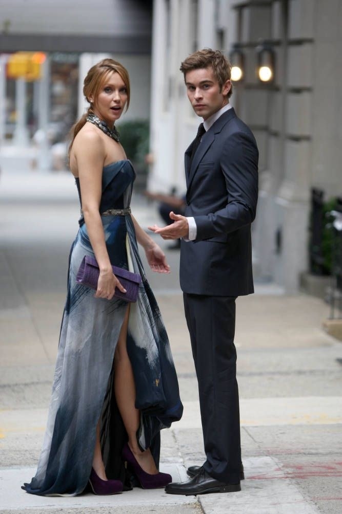 If Juliet's motive in dating Nate hadn't been to get close to his friend (and ex) and leave her for dead in a limo, this relationship could have been, like, number five. But since Juliet was kind of really evil, she brings this relationship down to the second to last on the list.