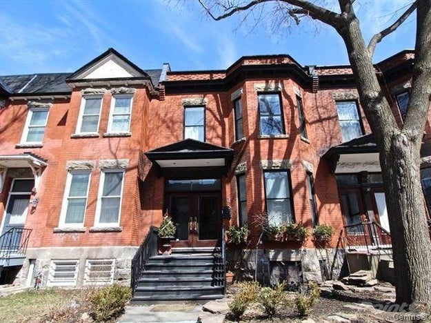 Montreal: 4BR in Downtown ($837,487)