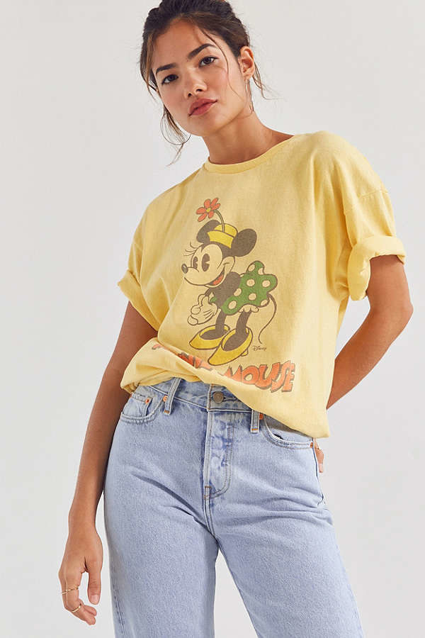 25 Graphic Tees That You 100% Need Right Now
