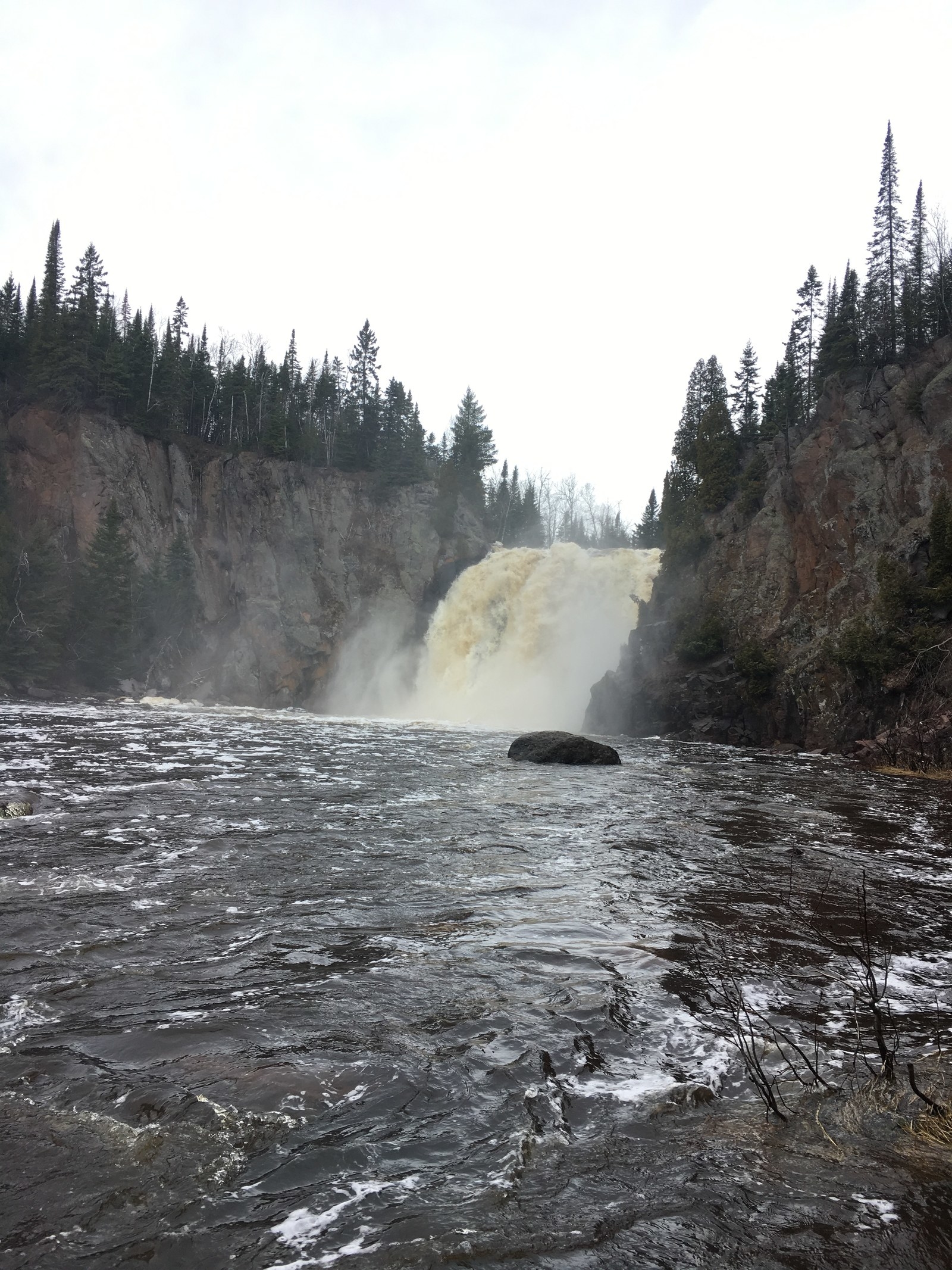 Another classic north shore waterfall. One of those waterfalls where you just have to stop and stare for a bit and be in the moment. 10/10