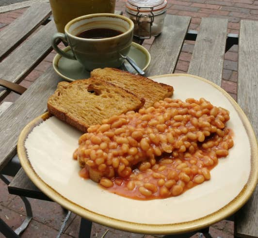 24 Delicious Ways To Eat Baked Beans That Brits Don T Realise Are Weird