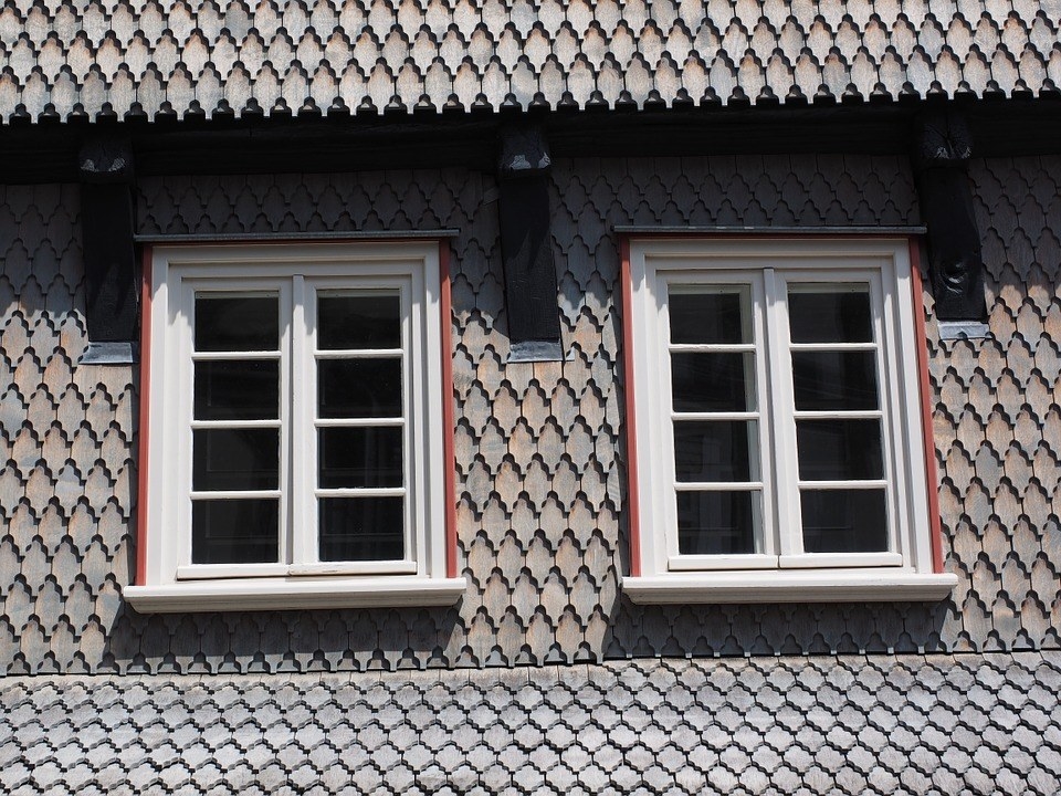 Here is your chance to get creative with your cladding. Mixing shapes, styles and textures you can make something beautiful!