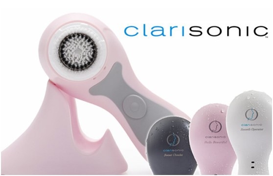 Clarisonic’s patented sonic cleansing technology improves skin’s natural elasticity. It oscillates over 300 movements per second, which help increase cleaning and absorption of the products. Its brush heads are soft enough to be used twice a day. The results of removing deep-seated impurities are much better than using hands alone. It offers gentle physical peel which is much safe than chemical peel. It is conducive to the natural renewal of cells to keep the skin smooth, glowing young luster. SHOP HERE