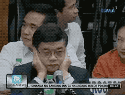Ampangit ng playlist mo. Nakabubulahaw.