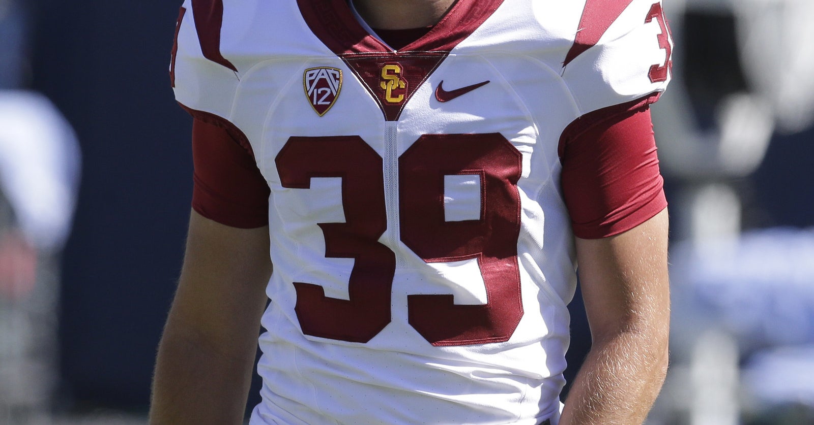 USC Expelled A Football Star For Allegedly Abusing His Girlfriend, Even ...