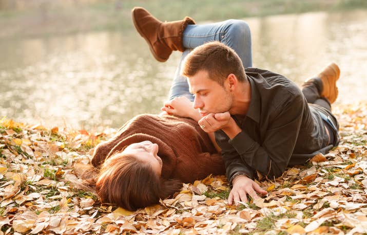 Cuando tienes una relación casual, te da penita decir estas cosas. Pero cuando andas en serio con alguien, no sólo es chido decirlas, es imprescindible. Repetírselas les ayudará a nunca olvidar por qué están juntos. <3