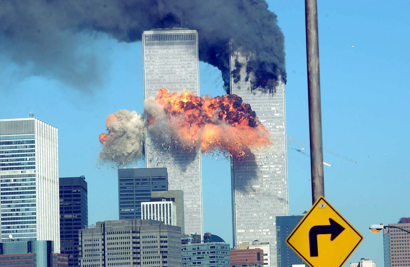 30 Harrowing Pictures From The 9/11 Terrorist Attacks