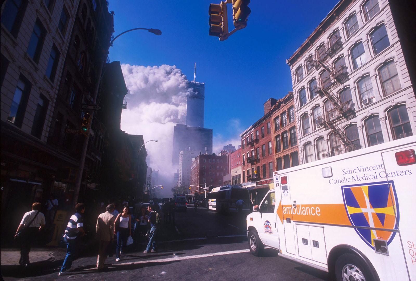 30 Harrowing Pictures From The 9/11 Terrorist Attacks