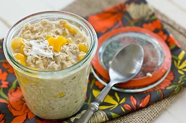 Get them from Amazon: 32 oz. bag of oats for $3.95 and a six-pack of mason jars for $17.55.Take a look at some yummy overnight oats recipes here.