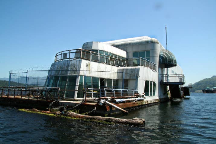 The McBarge was intended for Expo '86 as part of a tribute to the future of technology and architecture.