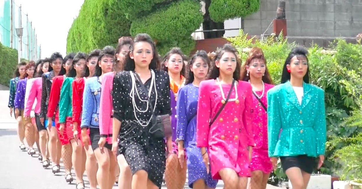 中毒性高すぎ！JKが踊る「バブリーダンス」新PVがカッコよすぎてループ 