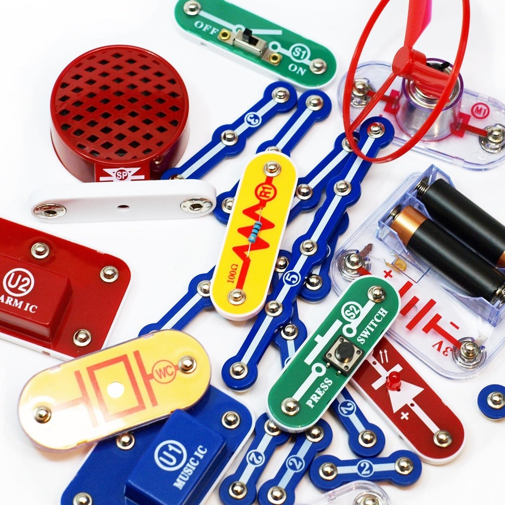 21 Amazing Products With Over 1,000 Reviews On Amazon