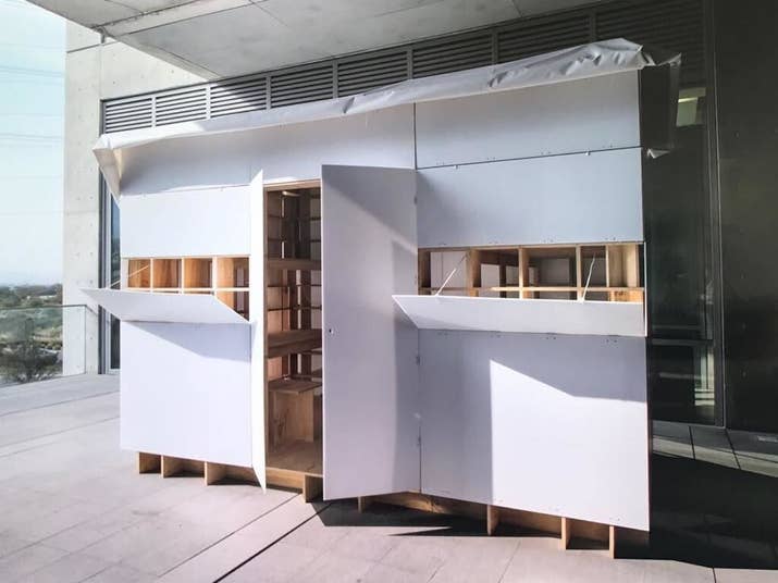 Esta estructura fue su proyecto de tesis en 2014. Las otras integrantes de ese equipo eran Andrea Leal, Ana María Martinez y María Guadalupe Cantú.Luego de escuchar las noticias del sismo, Marcela decidió que era el momento de lanzar su idea al mundo real.