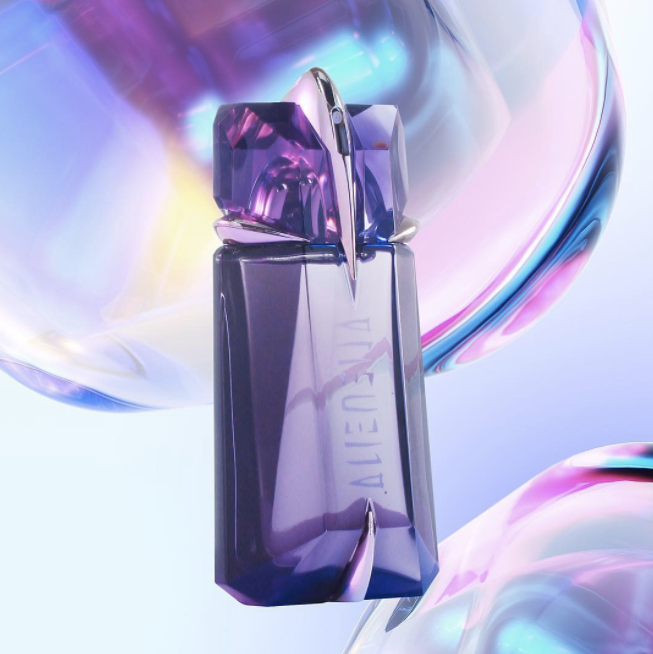 Apparently aliens smell like jasmine sambac, Cashmeran wood, and amber gris.Promising review: "This is probably the most unique scent I've ever owned. It smells musky and reminds me of tea. It makes a great night time or going out perfume, because it is a pretty strong scent." —fabulsGet it from Sephora for $110.