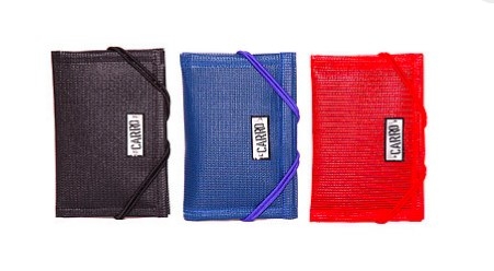 A design and manufacturer lab specializing in fashion accessories, Carro produces a range of products from technology sleeves to urban backpacks, all made of non-conventional materials. All products are created from materials like shade cloth, sackcloth, agro fabrics, industrial leftovers, reused tailor trade, vintage cloth, among others textiles.