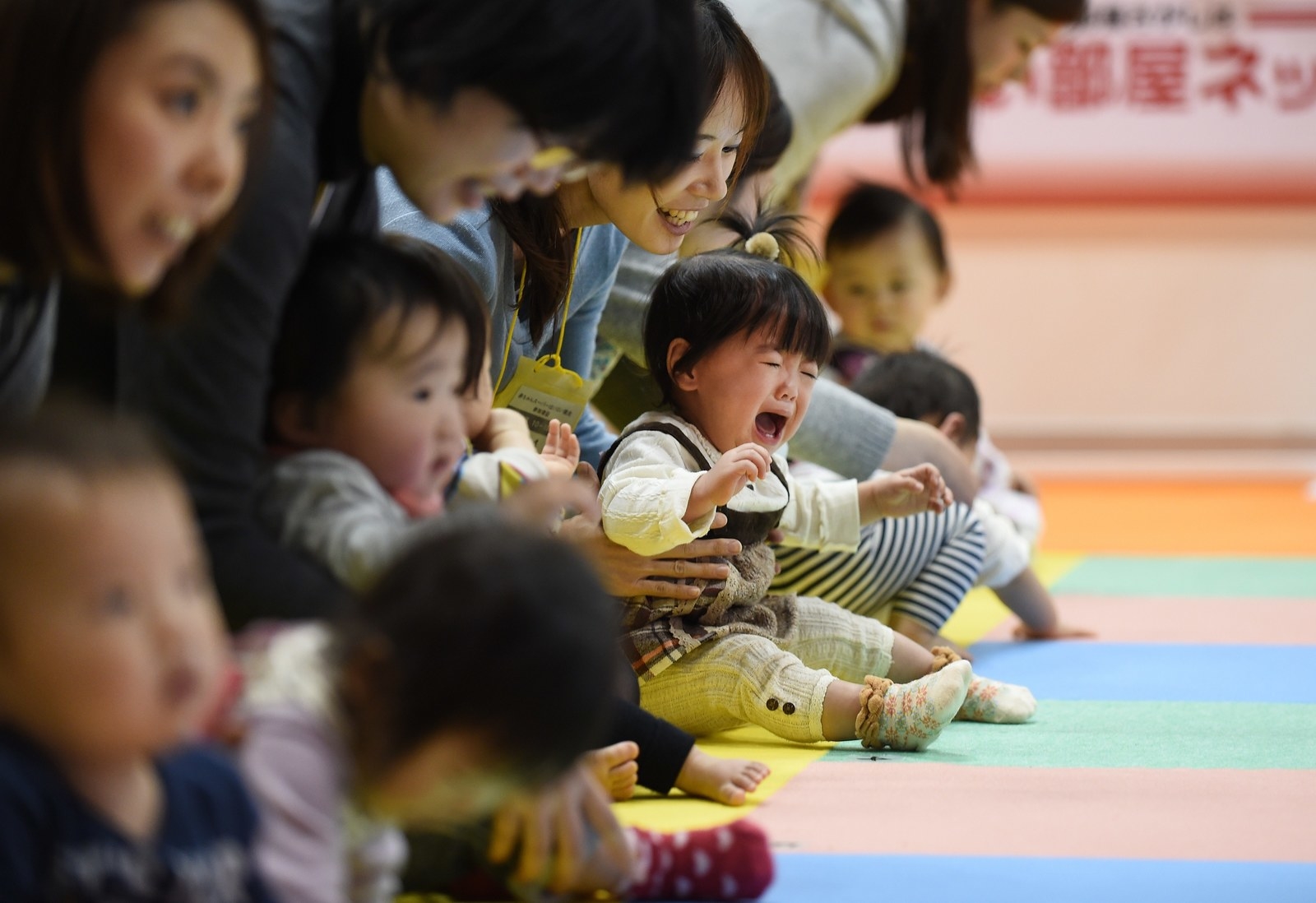 また保育園落ちた 7回の 保活 に疲れ切った母親は 失望をエネルギーに変えた